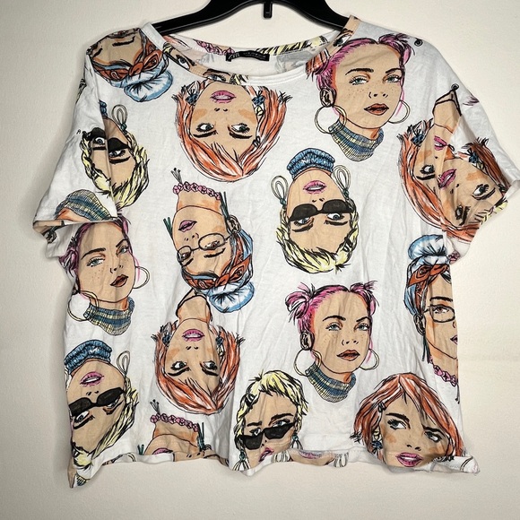 Zara Tops - Zara Graphic Crop tShirt - pre loved /